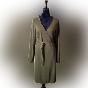 Banana Republic olive green long sleeve wrap dress. Size L